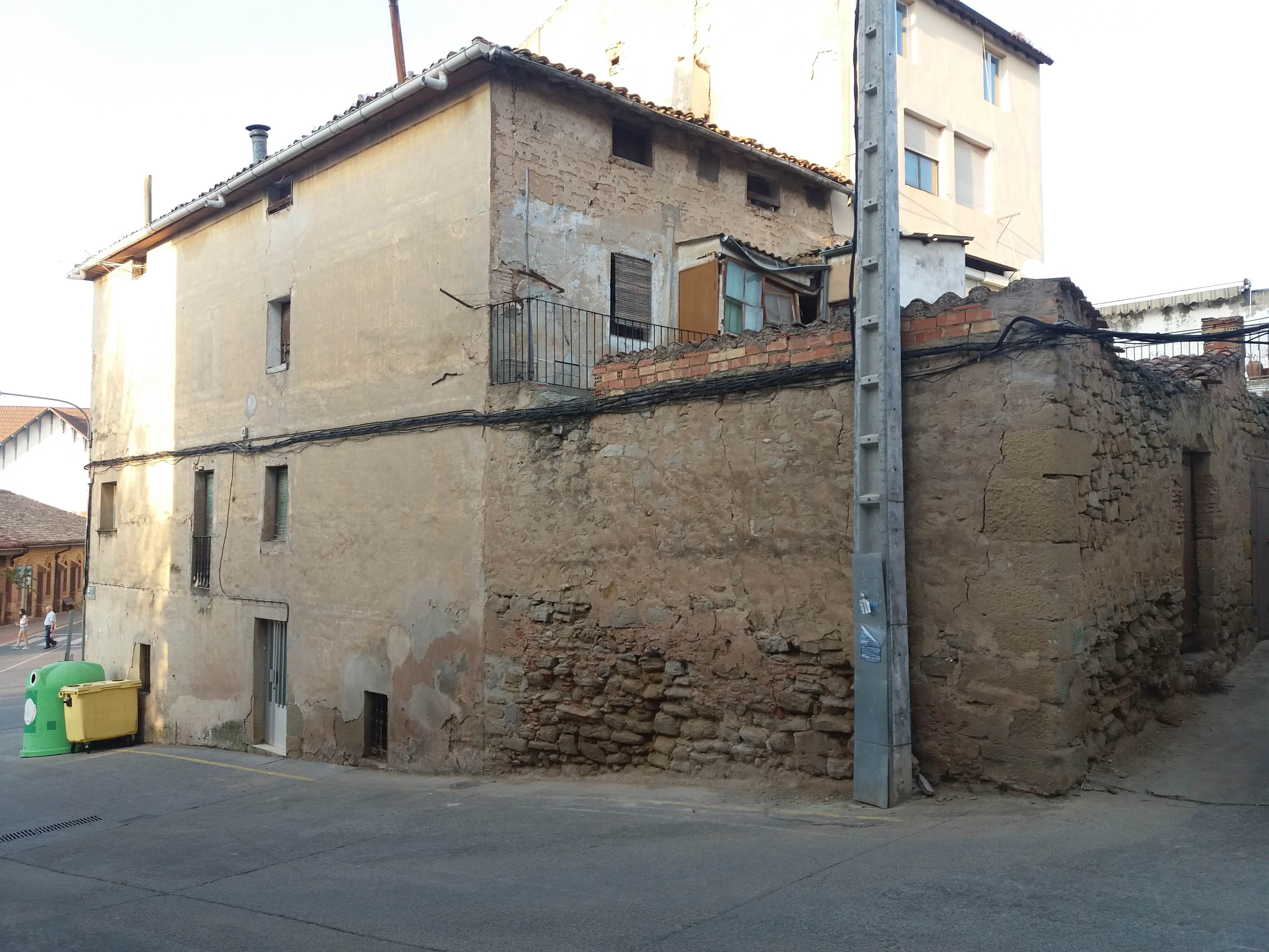 Fachada antes de la rehabilitación